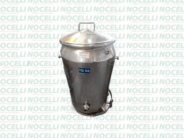 Tanque 300L aquecido em Nocelli