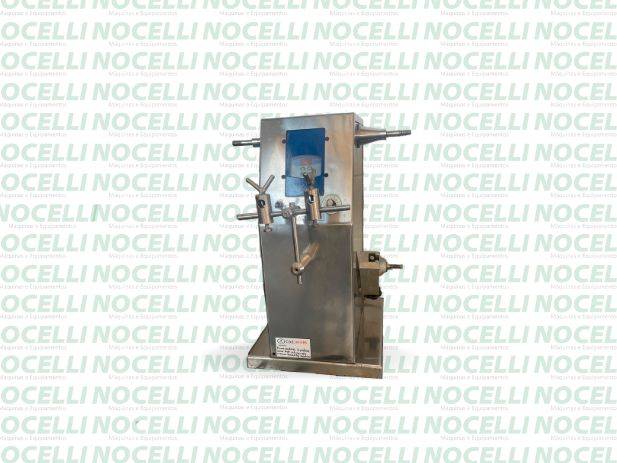 Envasadora 2 pistões marca Quality Machine em Nocelli