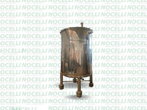 Tanque para armazenamento 2000L em Nocelli